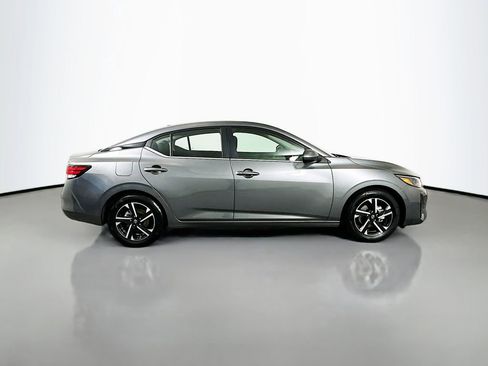 Used 2024 Nissan Sentra SV FWD image 4