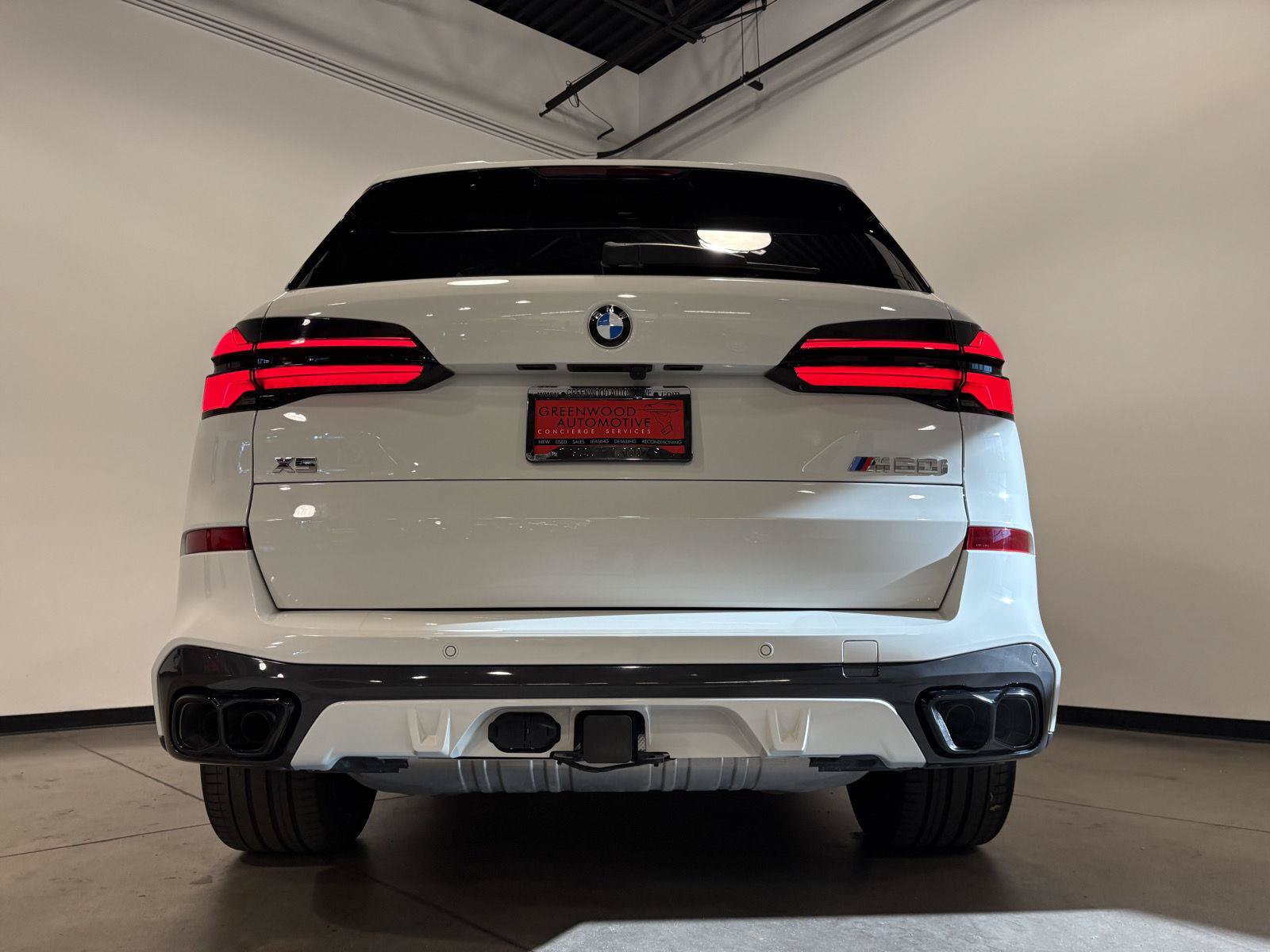 Used 2024 BMW X5 M60i AWD/4WD image 4
