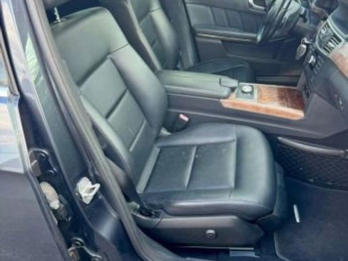 Used 2012 Mercedes-Benz E 350 4MATIC Sedan image 8