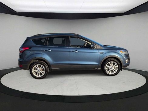 Used 2018 Ford Escape SEL image 9