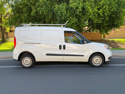 Used 2022 RAM ProMaster City Tradesman FWD image 6