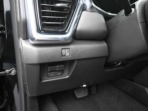 New 2026 GMC Canyon Elevation w/ Convenience Package image 11