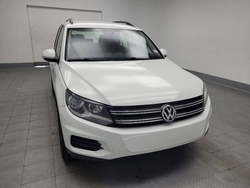 Used 2018 Volkswagen Tiguan Limited w/ Premium Package image 14