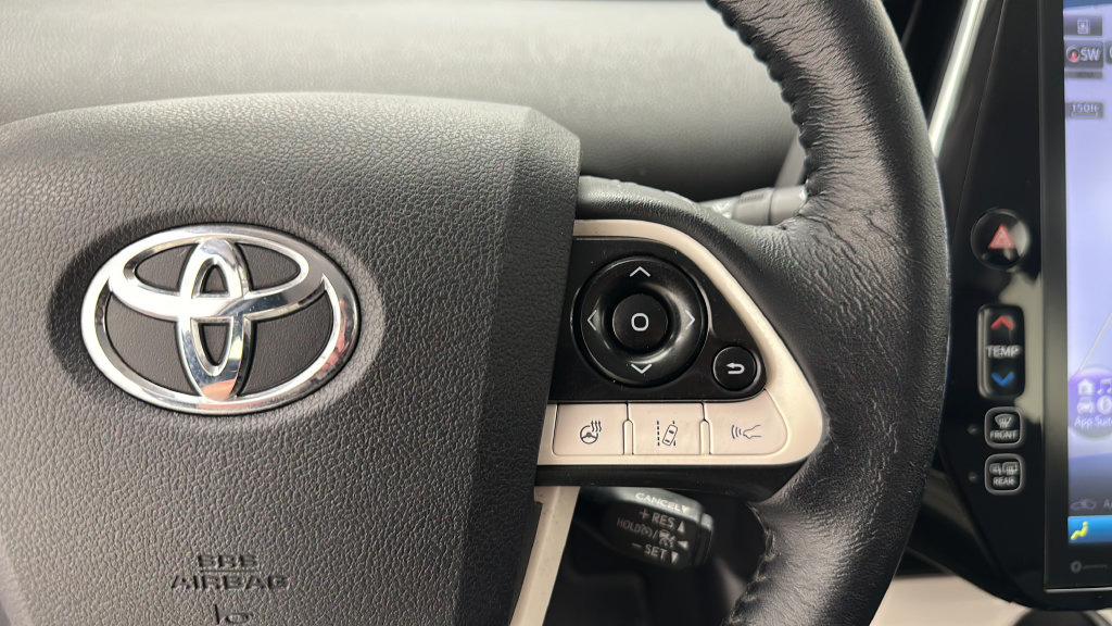 Used 2017 Toyota Prius Prime Advanced FWD image 18