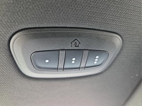 Used 2022 RAM 1500 Laramie AWD/4WD image 20