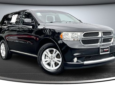 Used 2013 Dodge Durango SXT image 1