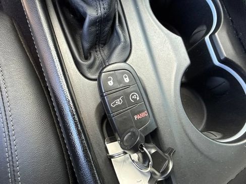 Used 2022 Dodge Durango GT AWD/4WD image 30
