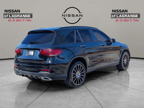 Used 2022 Mercedes-Benz GLC 300 w/ AMG Line image 5