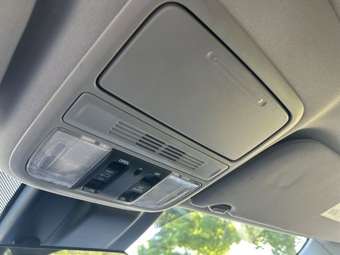 Used 2018 Honda Odyssey EX-L image 20