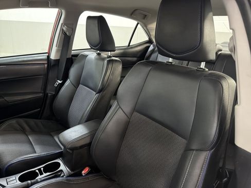 Used 2017 Toyota Corolla SE w/ Carpet Mat Package (TMS) FWD image 5