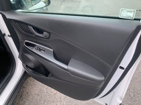 Used 2019 Hyundai Kona SE AWD/4WD image 13