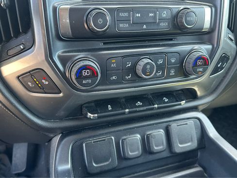 Used 2018 Chevrolet Silverado 1500 LTZ Z71 AWD/4WD image 16