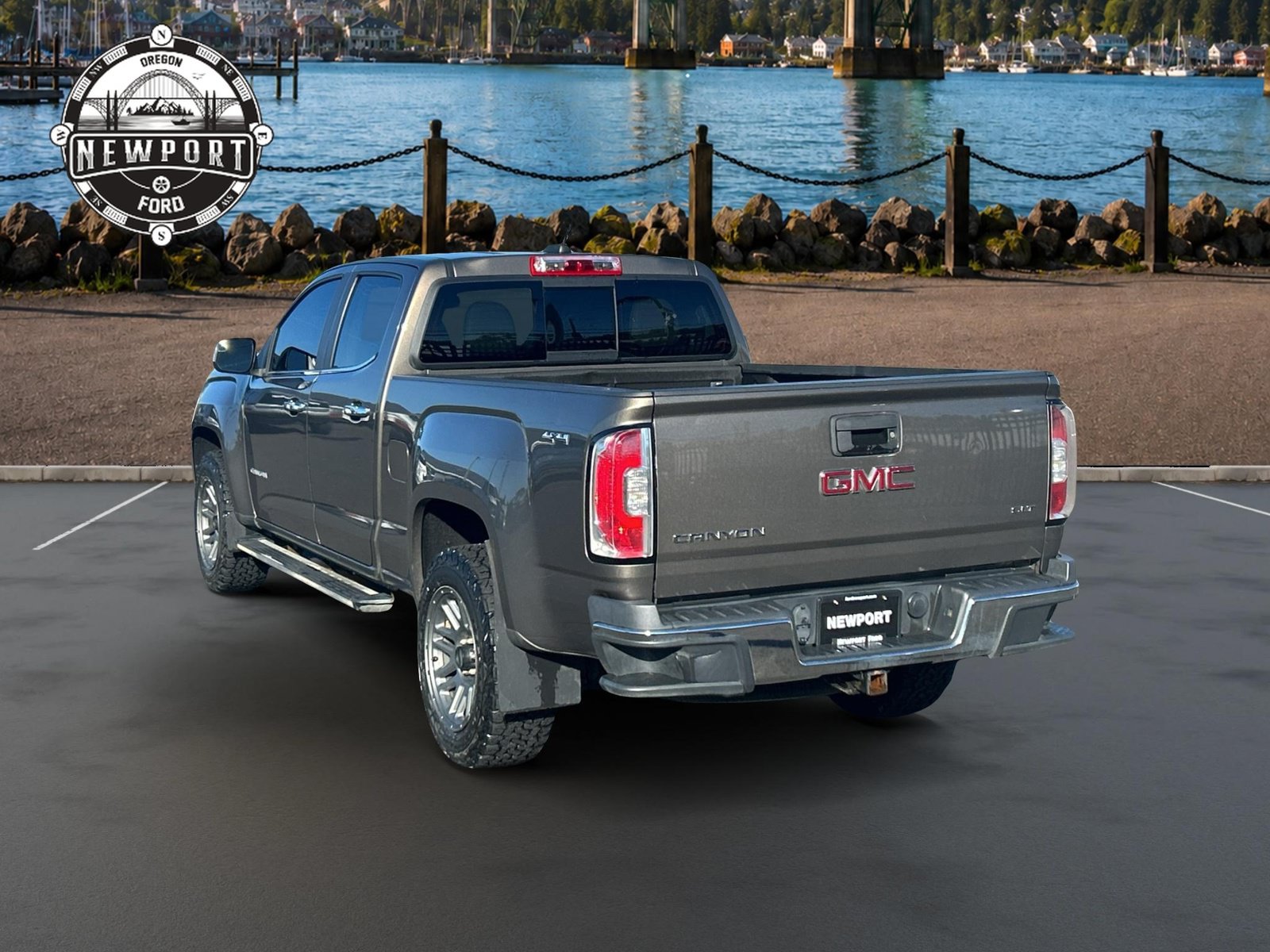 Used 2016 GMC Canyon SLT w/ Driver Alert Package AWD/4WD image 6
