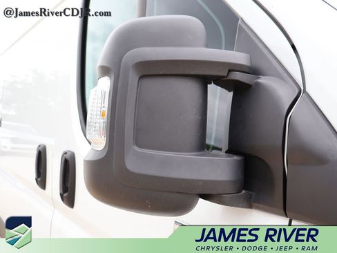 Used 2021 RAM ProMaster 2500 w/ Convenience Group FWD image 11