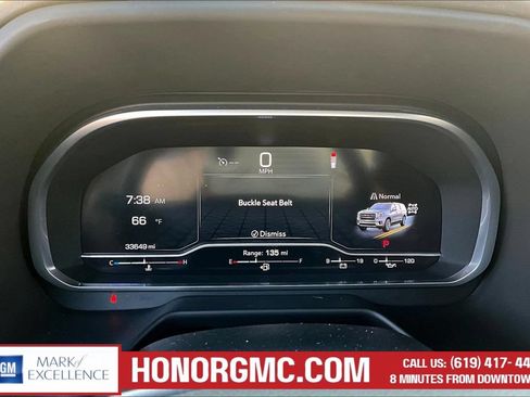 Used 2023 GMC Yukon XL AT4 w/ Technology Package AWD/4WD image 13