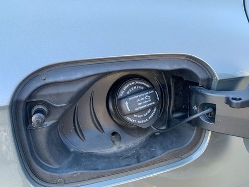 Used 2023 Audi Q5 e Premium w/ Convenience Package image 48