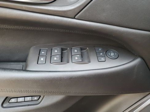 Used 2016 Cadillac Escalade Luxury image 29