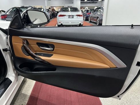 Used 2018 BMW 430i xDrive Convertible image 29