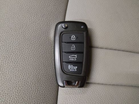 Used 2020 Hyundai Sonata SE FWD image 32