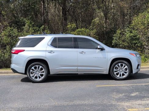 Used 2020 Chevrolet Traverse Premier w/ LPO, Floor Liner Package image 2