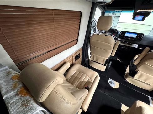 Used 2022 Mercedes-Benz Sprinter 3500 image 14