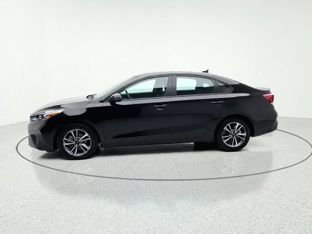 Certified 2024 Kia Forte LXS w/ LXS Technology Package FWD image 2