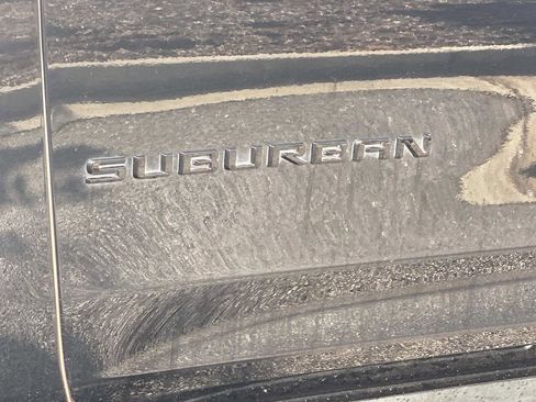 Used 2023 Chevrolet Suburban RST AWD/4WD image 13