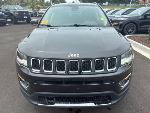 Used 2018 Jeep Compass Limited w/ Navigation Group AWD/4WD image 2