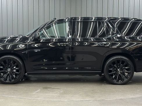 Used 2026 Cadillac Escalade Platinum Sport w/ LPO, ONYX Package image 2