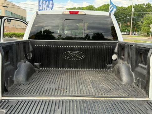 Used 2018 Ford F150 XLT w/ Equipment Group 302A Luxury AWD/4WD image 8