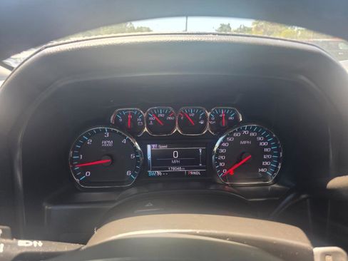 Used 2017 GMC Sierra 1500 SLE w/ SLE Value Package AWD/4WD image 14