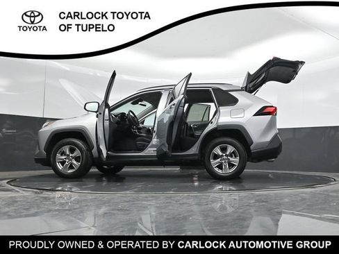 Used 2022 Toyota RAV4 XLE AWD/4WD image 48