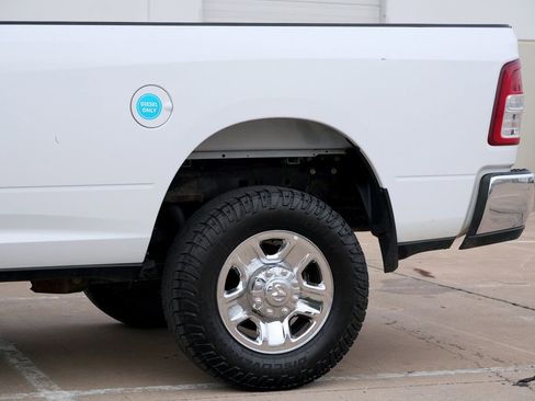 Used 2022 RAM 2500 Tradesman w/ Chrome Appearance Group AWD/4WD image 24