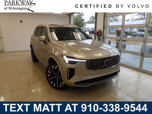 Certified 2025 Volvo XC90 T8 Plus image 1