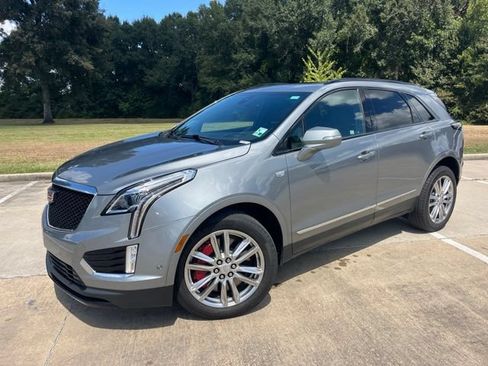 Used 2024 Cadillac XT5 Sportv w/ Technology Package AWD/4WD image 2