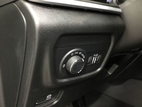Used 2024 Jeep Grand Cherokee L Laredo AWD/4WD image 9