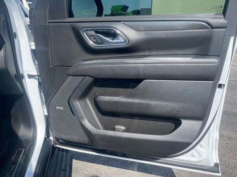 Used 2023 GMC Yukon AT4 w/ AT4 Premium Plus Package image 13