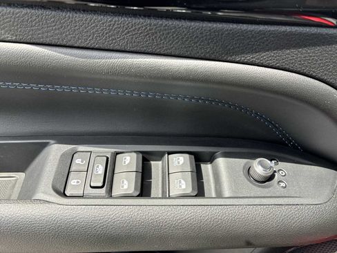 New 2026 Jeep Compass Latitude AWD/4WD image 15