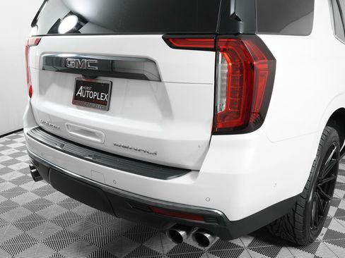 Used 2023 GMC Yukon Denali Ultimate image 42