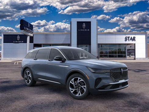 New 2026 Lincoln Nautilus Premier AWD/4WD image 7
