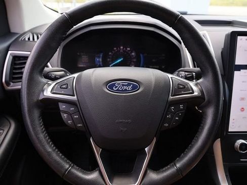 Used 2024 Ford Edge SEL AWD/4WD image 10