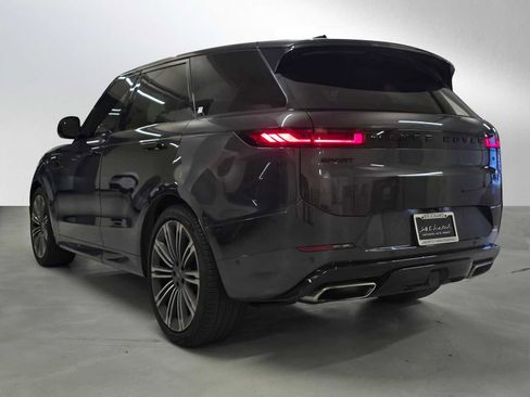 Certified 2024 Land Rover Range Rover Sport Dynamic SE image 3