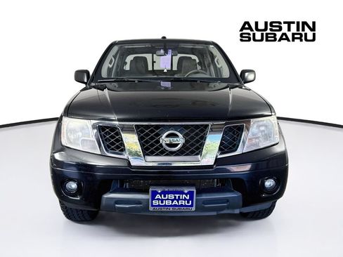 Used 2016 Nissan Frontier SV RWD image 2