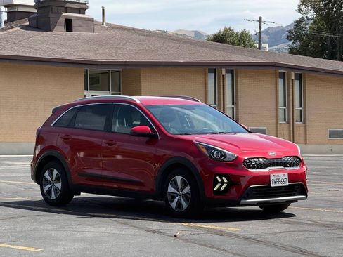 Used 2021 Kia Niro LX FWD image 7