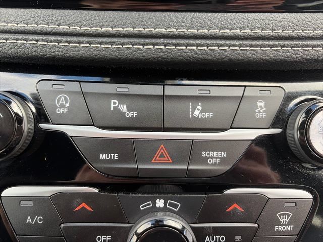Used 2025 Chrysler Pacifica Limited FWD image 50