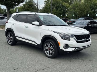 Used 2023 Kia Seltos SX w/ SX Sunroof Package
