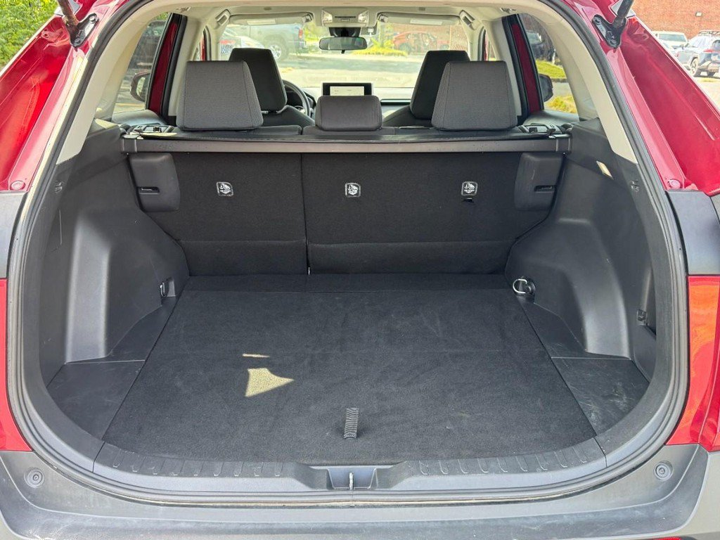 Used 2025 Toyota RAV4 XLE FWD image 7