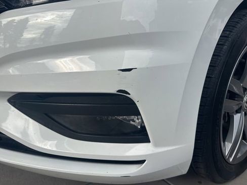 Used 2020 Volkswagen Jetta R-Line w/ R-Line Cold Weather Package image 9