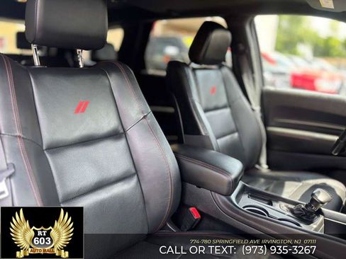 Used 2024 Dodge Durango GT RWD image 17