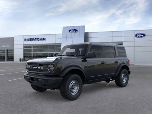 New 2025 Ford Bronco 4-Door image 3
